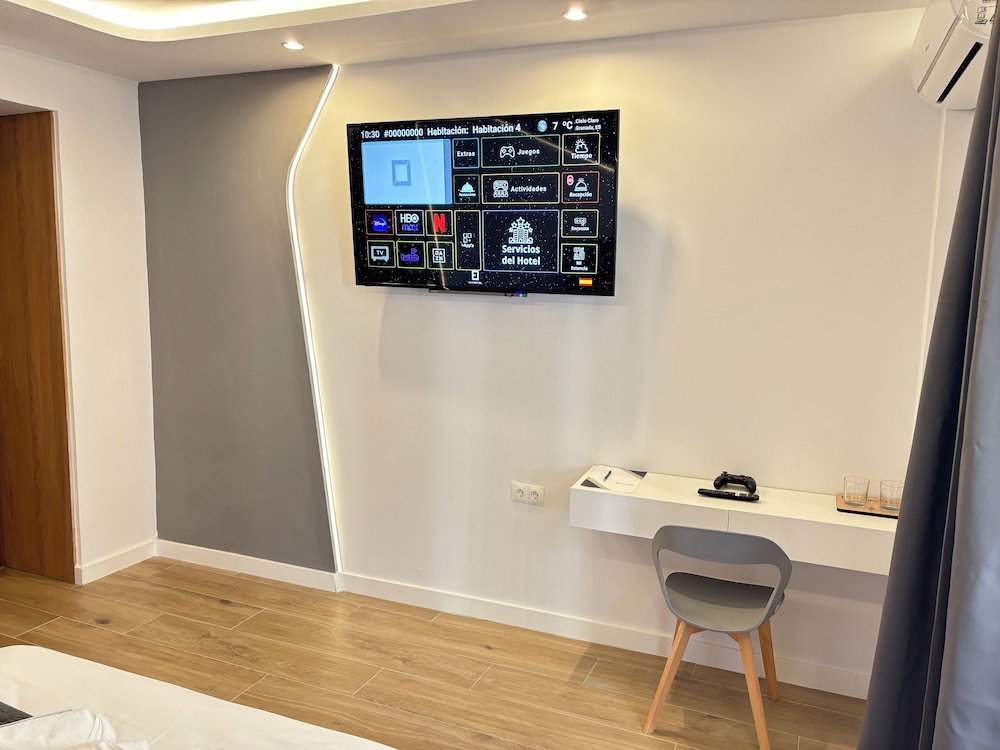 futurotel granada dreams