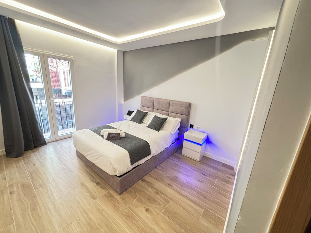 futurotel granada dreams