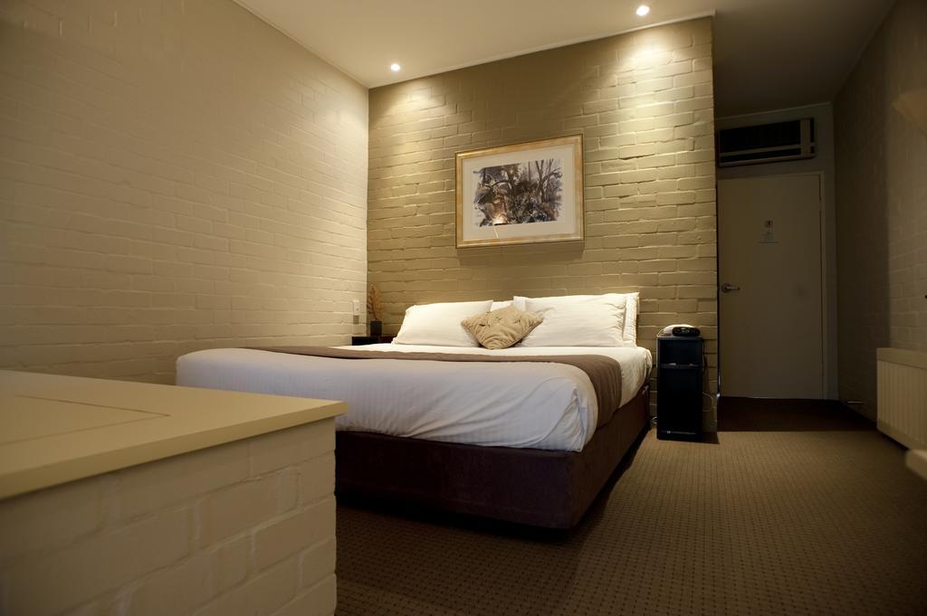 briars country lodge