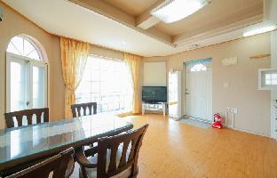 ganghwado ari house pension
