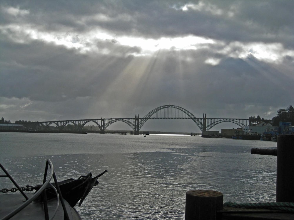 summer wind budget motel