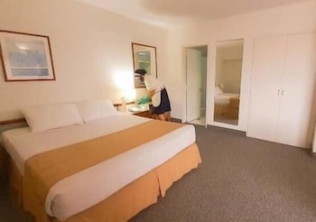 hotel cristina suites