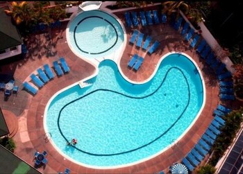 hotel cristina suites