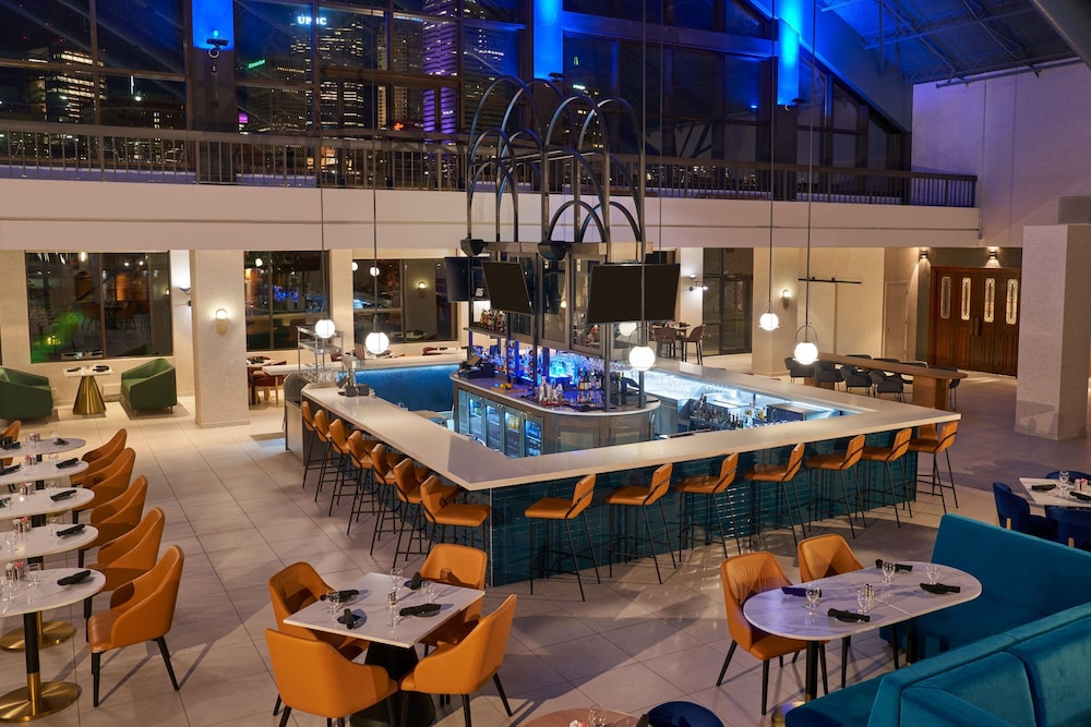 sheraton pittsburgh hotel at station square