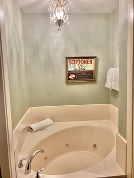 old powder house inn