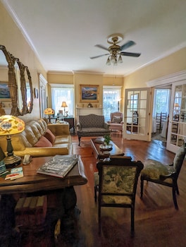 old powder house inn