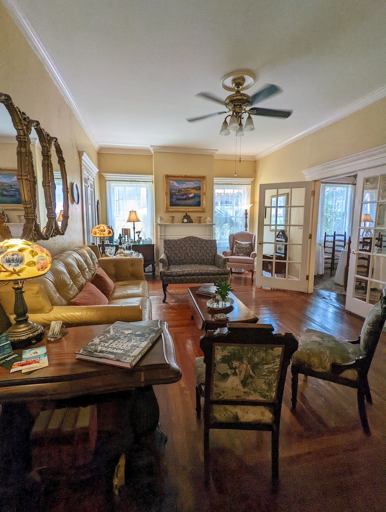 old powder house inn