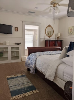 old powder house inn