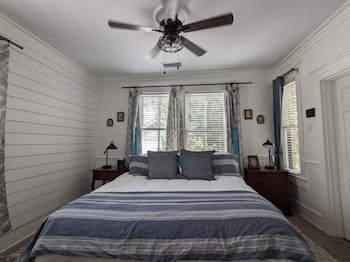 old powder house inn