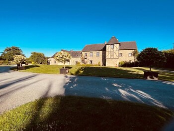 maison dhotes et gite au manoir de la haute pilais