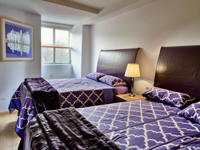 glamorous beverlywood residence