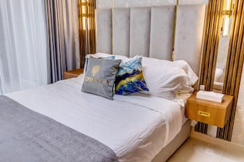 globalstay damac reva residences