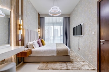 globalstay damac reva residences