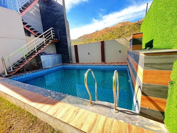 gobravo 2br lux villa wt pvt pool udapur