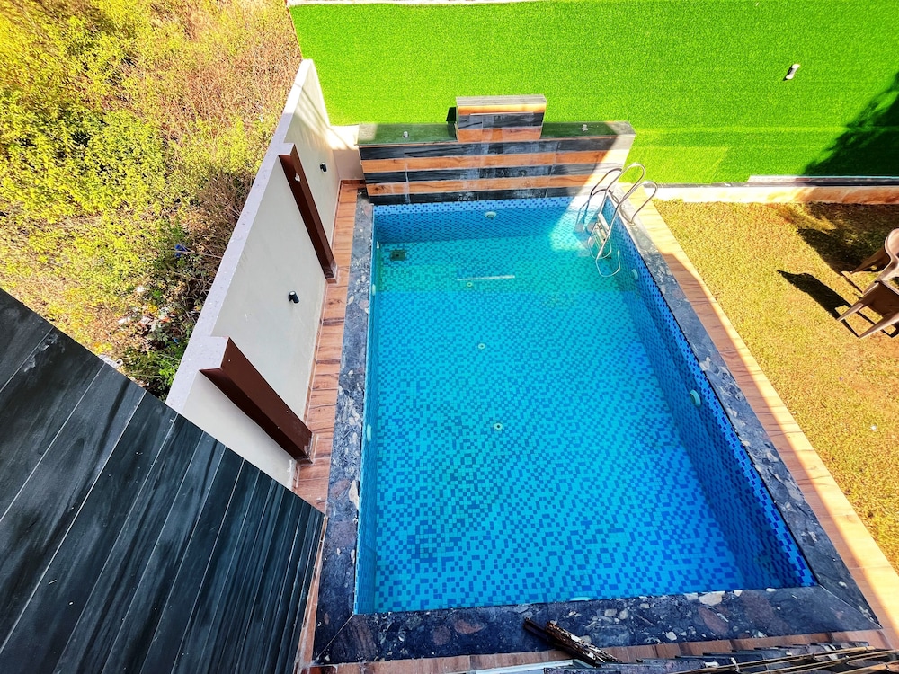 gobravo 2br lux villa wt pvt pool udapur