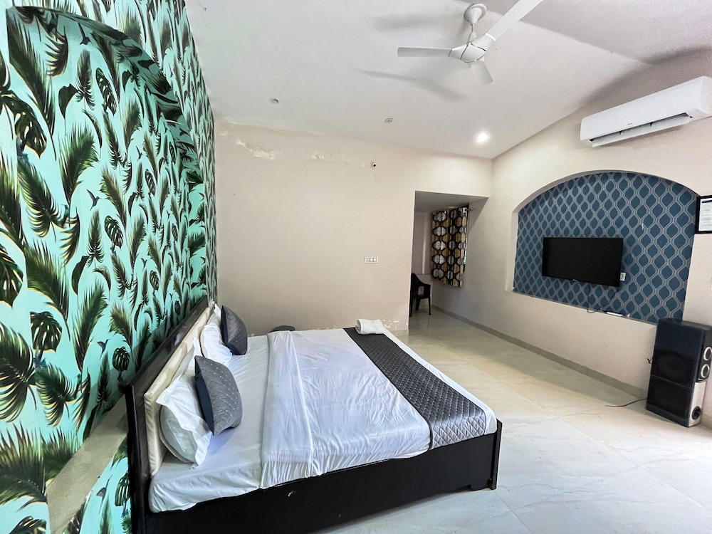 gobravo 2br lux villa wt pvt pool udapur