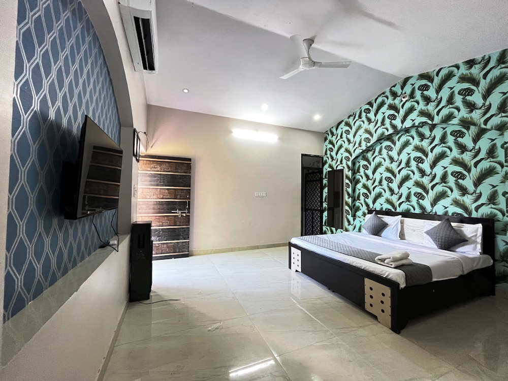 gobravo 2br lux villa wt pvt pool udapur