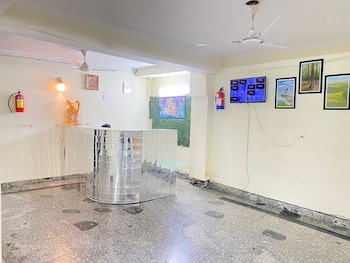 gobravo dev palace and studio apartments