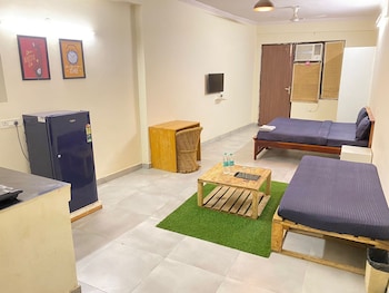 gobravo dev palace and studio apartments