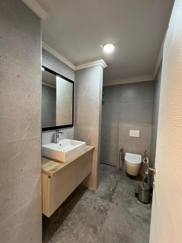 golden life suite