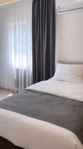 golden life suite