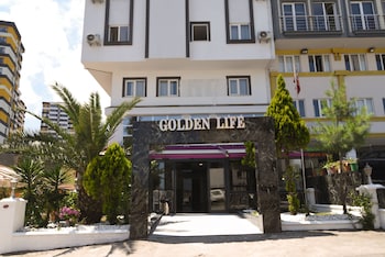 golden life suite