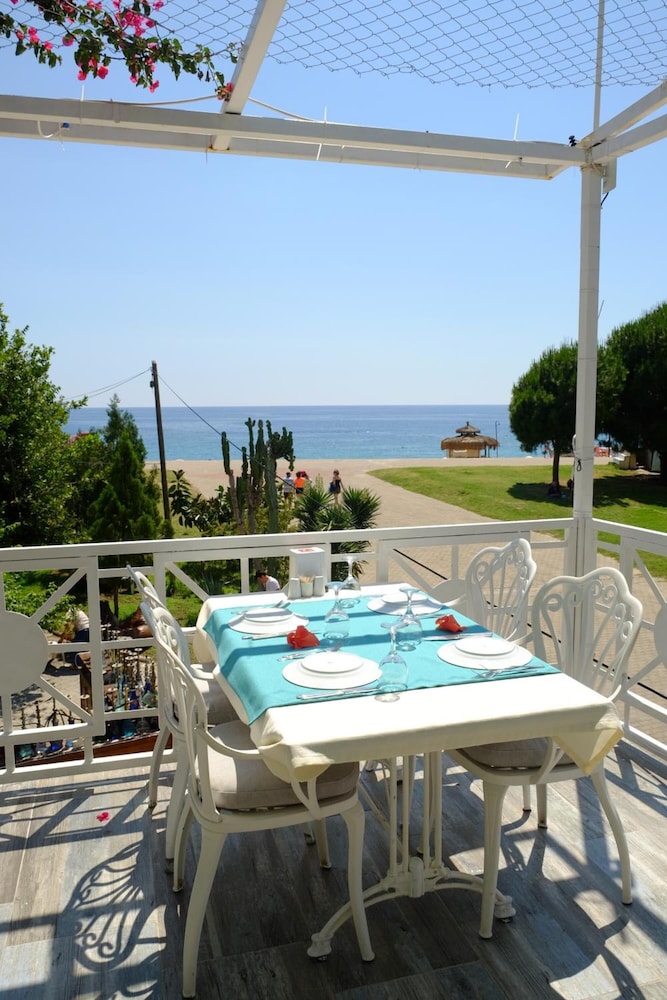 seyir beach hotel