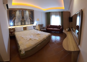 Seyir Beach Hotel,Fethiye>>Dalaman,3 star