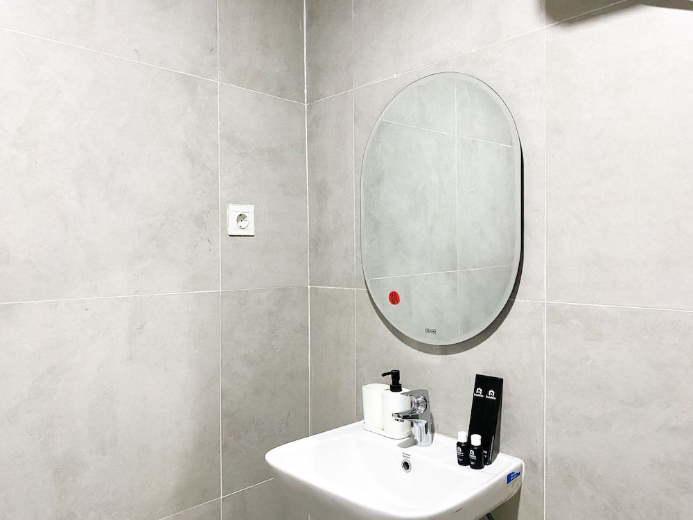 good and cozy studio at pollux chadstone apartment