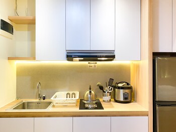 good and cozy studio at pollux chadstone apartment