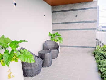 good and homey studio at pacific garden alam sutera apartment