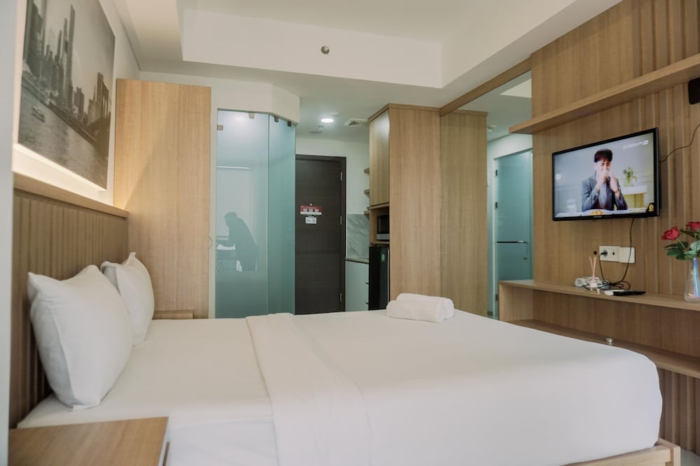 good and homey studio at pacific garden alam sutera apartment