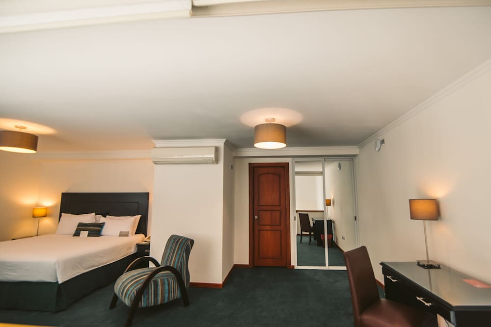 el polo apart hotel and suites