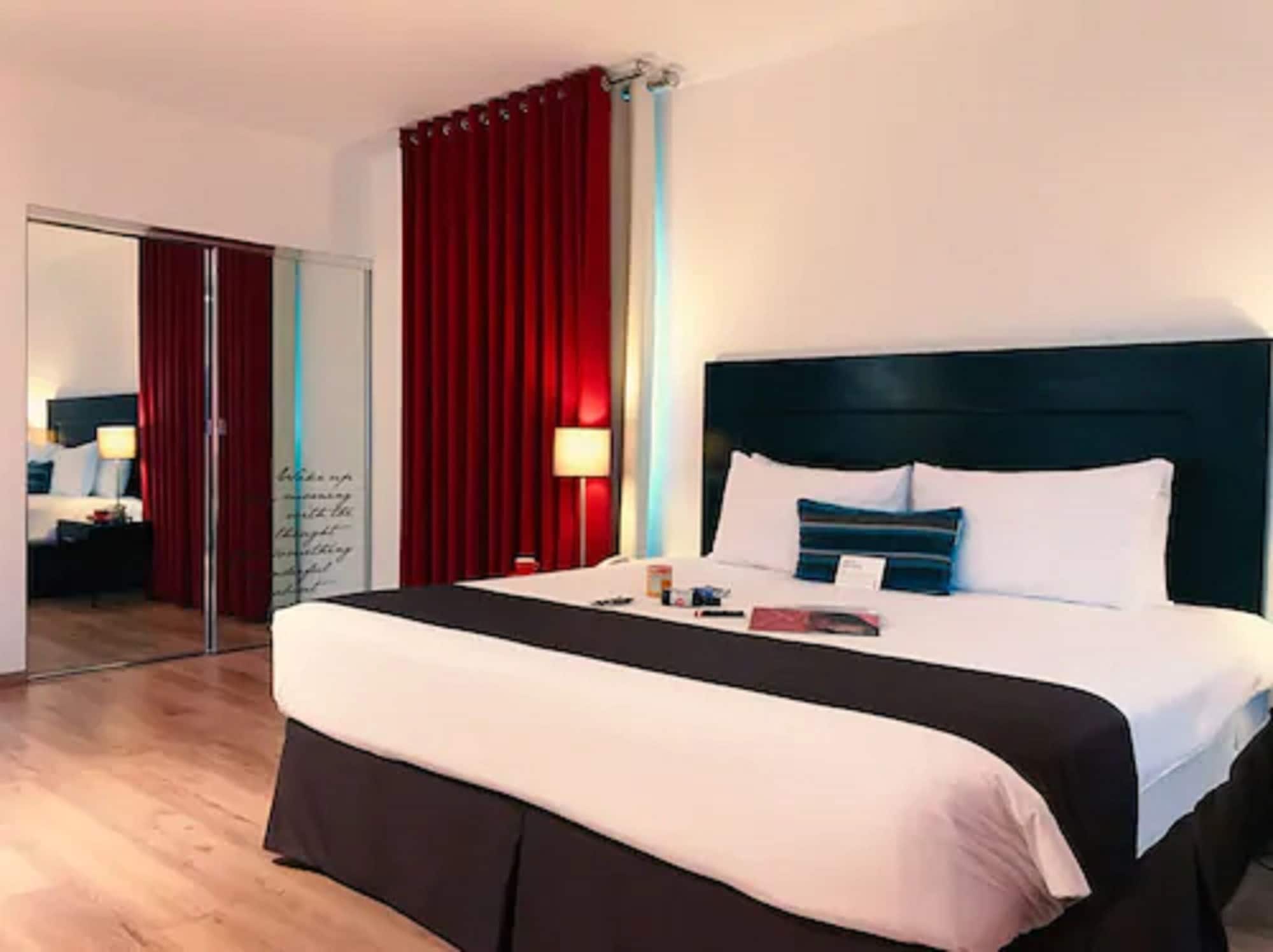 el polo apart hotel and suites