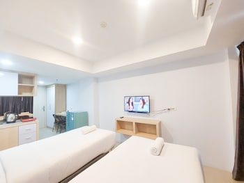 good deal and homey studio at de prima apartment