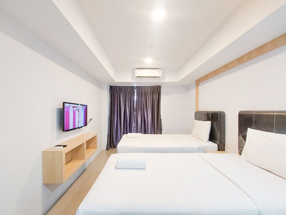 good deal and homey studio at de prima apartment