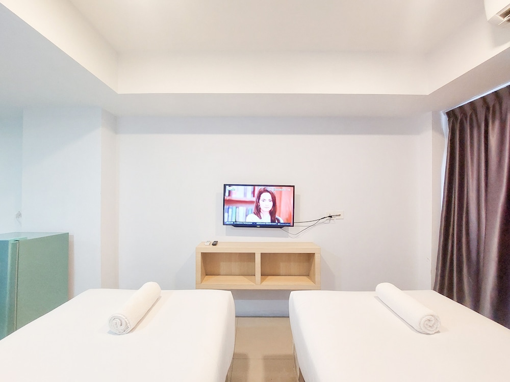 good deal and homey studio at de prima apartment