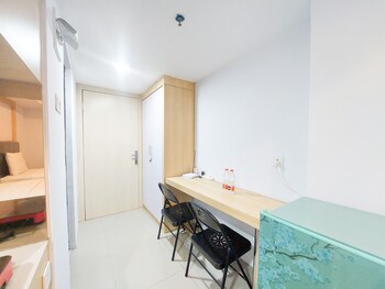 good deal and homey studio at de prima apartment
