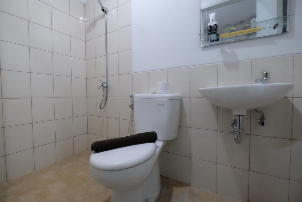 good deal and homey studio azalea suites apartment cikarang