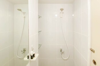 good price and homey studio at tokyo riverside pik 2 apartment