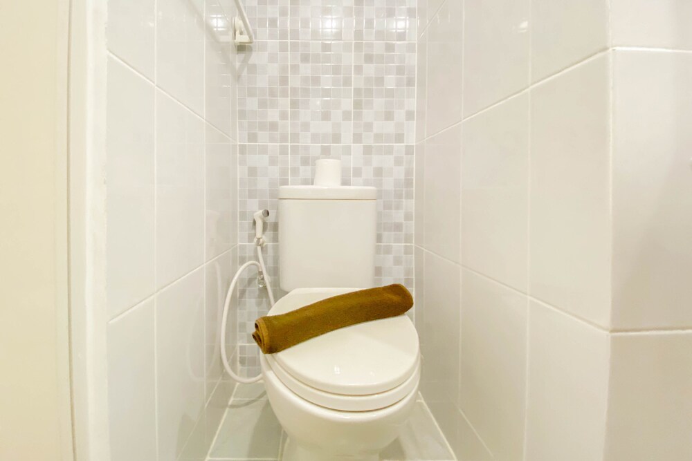 good price and homey studio at tokyo riverside pik 2 apartment
