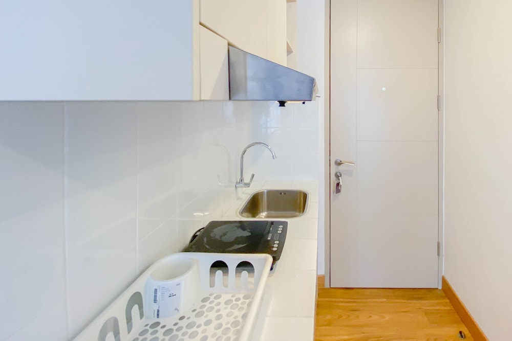 good price and homey studio at tokyo riverside pik 2 apartment