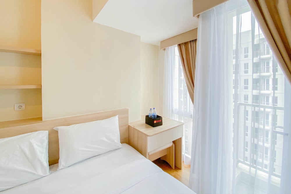 good price and homey studio at tokyo riverside pik 2 apartment