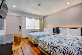 motel 6 port allen la baton rouge