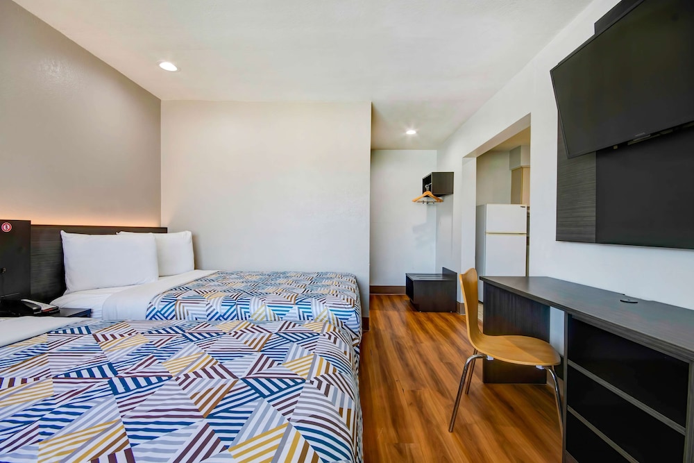 motel 6 port allen la baton rouge