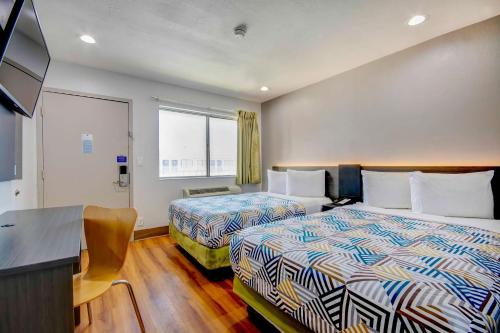 motel 6 port allen la baton rouge
