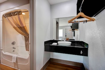 Motel 6 Port Allen, La - Baton Rouge,East Baton Rouge Parish>>Baton Rouge,2 star