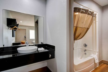 Motel 6 Port Allen, La - Baton Rouge,East Baton Rouge Parish>>Baton Rouge,2 star
