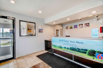 Motel 6 Port Allen, La - Baton Rouge,East Baton Rouge Parish>>Baton Rouge,2 star