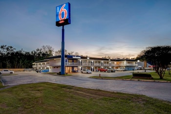 Motel 6 Port Allen, La - Baton Rouge,East Baton Rouge Parish>>Baton Rouge,2 star